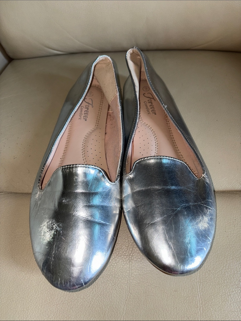 Forever comfort Metallic Silver Women's Slip-On Flats